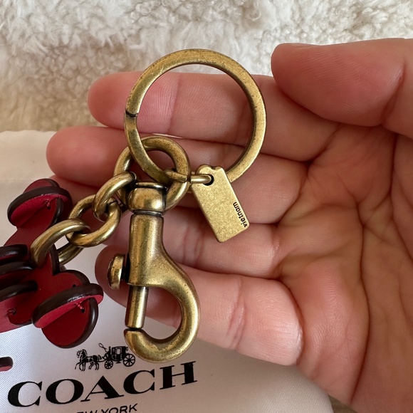 Pre-owned! RARE! Coach Small Mouse Bag Charm Key Chain In Red Leather/Gold Tone - Picture 7 of 8